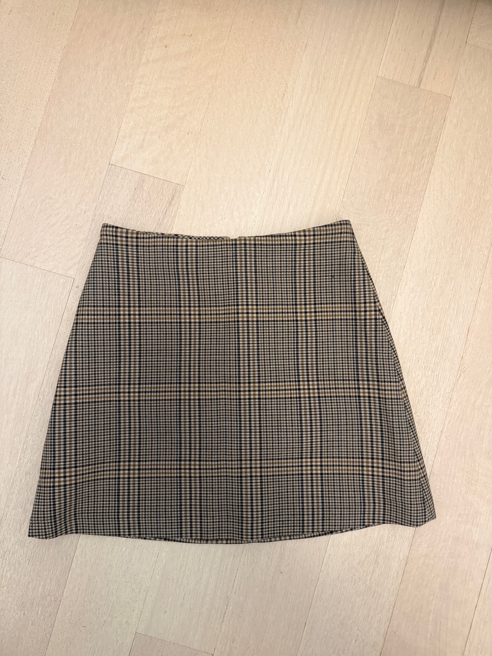 Aritzia Plaid Mini Skirt in Brown and Black
